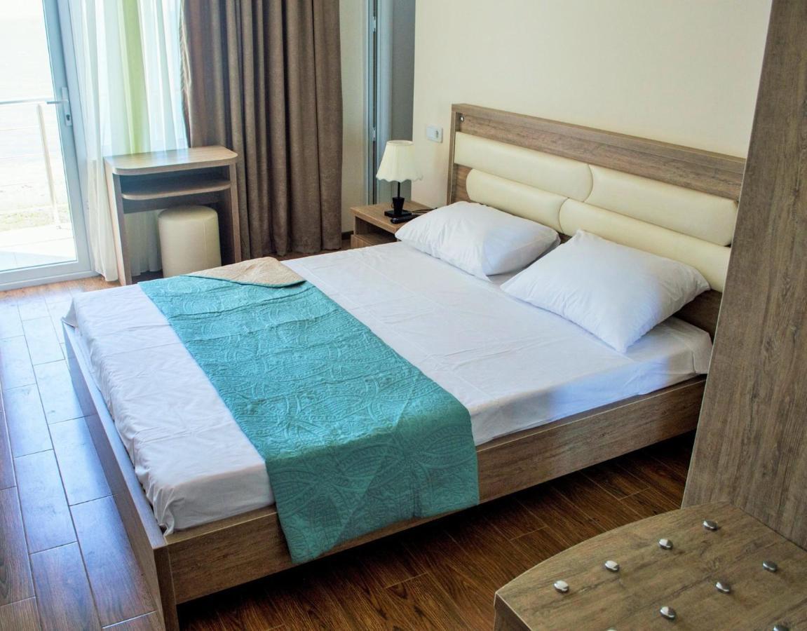 Sea Line Hotel Шекветили Экстерьер фото
