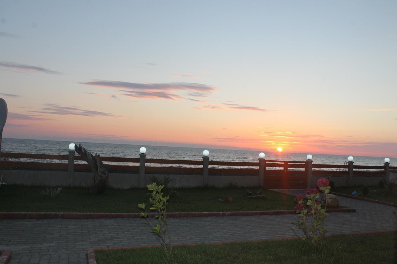 Sea Line Hotel Шекветили Экстерьер фото