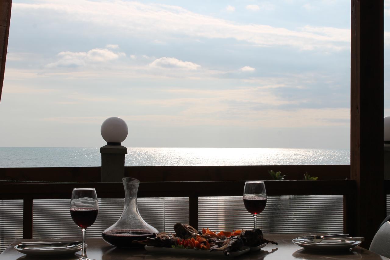 Sea Line Hotel Шекветили Экстерьер фото